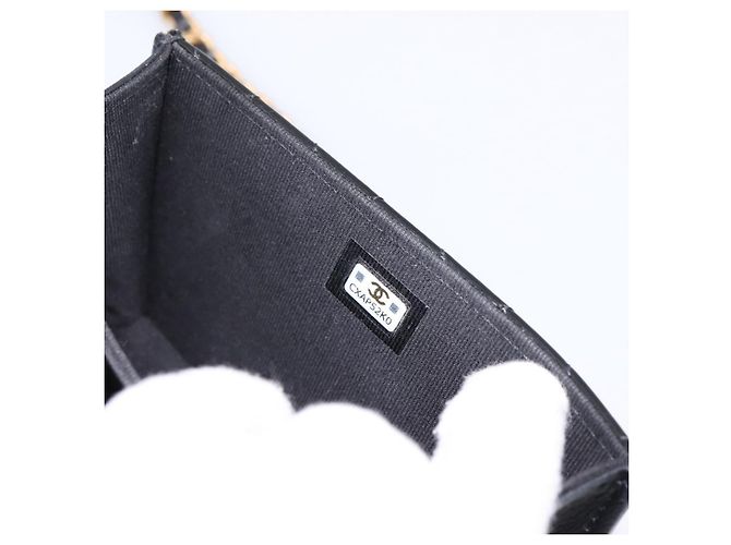 Clutch com corrente Chanel em couro patente com alça superior trançada e aba CC Preto - vista 7