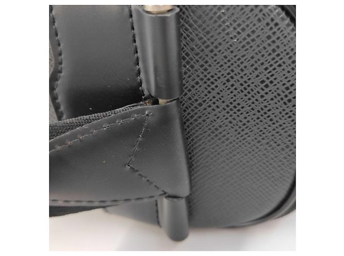Borsa a tracolla Louis Vuitton Taimir Grigio - vista 5