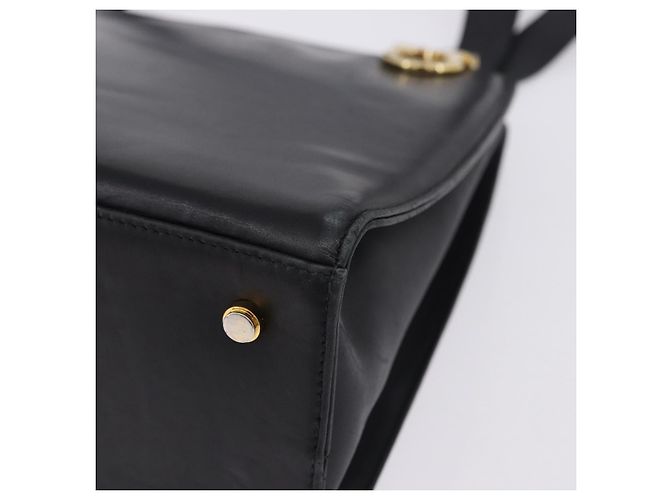 Borsa a tracolla Salvatore Ferragamo Gancini in pelle nera e oro Auth 196817 Nero D'oro - vista 12
