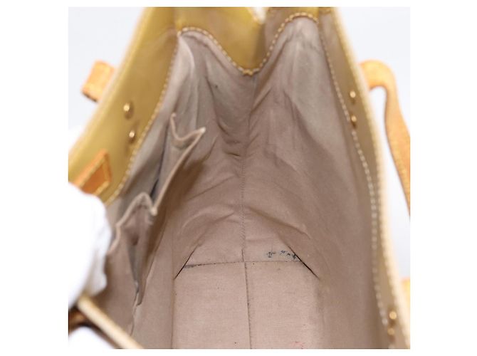 Borsa a mano LOUIS VUITTON Monogram Vernis Reade MM Beige M91141 LV Auth 195729 - vista 17