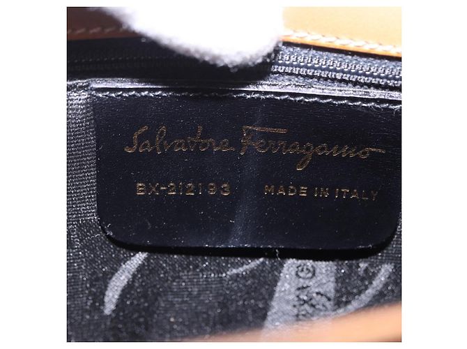 Borsa Salvatore Ferragamo Gancini in pelle 2way Marrone Oro Auth 196812 D'oro - vista 19