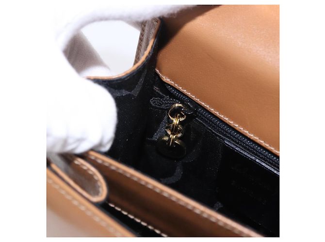 Borsa Salvatore Ferragamo Gancini in pelle 2way Marrone Oro Auth 196812 D'oro - vista 26