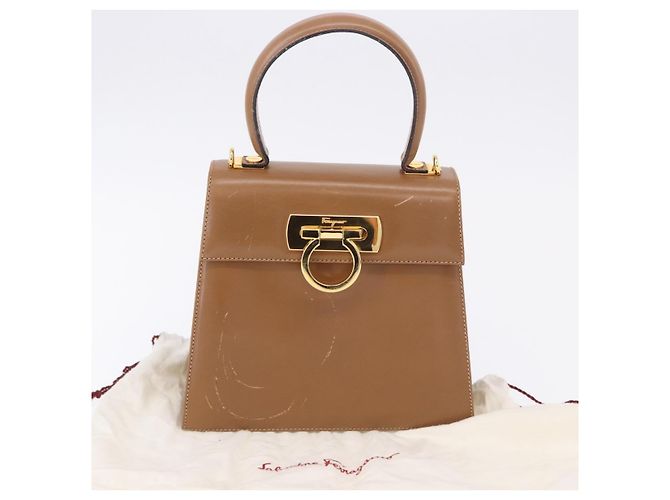 Borsa Salvatore Ferragamo Gancini in pelle 2way Marrone Oro Auth 196812 D'oro - vista 28