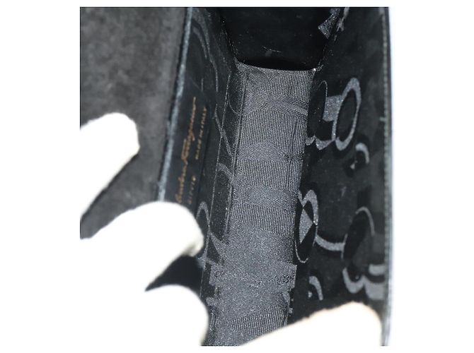 Borsa a tracolla Salvatore Ferragamo Vala in pelle Set da 2 Nero Auth 190004 - vista 17