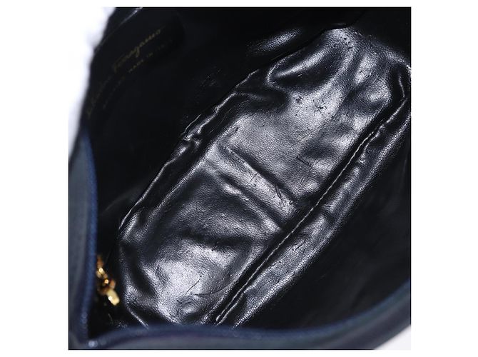 Bolsa de Ombro Salvatore Ferragamo Vala em Camurça Navy Gold Auth ka5596 Dourado Azul marinho - vista 17