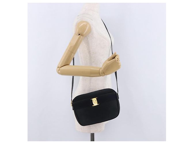 Bolsa de Ombro Salvatore Ferragamo Vala em Camurça Navy Gold Auth ka5596 Dourado Azul marinho - vista 23