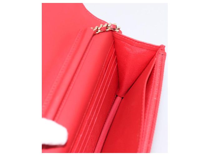 Portafoglio a catena CHANEL Matelasse Double Piece in pelle d'agnello rosso e oro CC Auth 196801SAM D'oro - vista 17