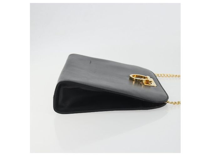 Borsa a tracolla Salvatore Ferragamo Gancini Chain in pelle nera e oro Auth 196249 Nero D'oro - vista 4
