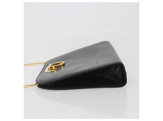 Borsa a tracolla Salvatore Ferragamo Gancini Chain in pelle nera e oro Auth 196249 Nero D'oro - vista 5