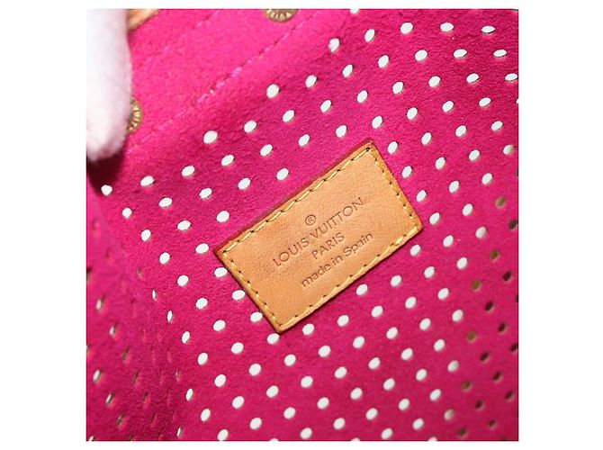 LOUIS VUITTON Monogram Perfo Musette Shoulder Bag Pink M95172 LV Auth 196087A Rosa Monogramma - vista 17