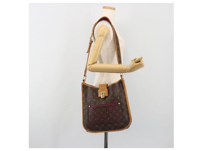 LOUIS VUITTON Monogram Perfo Musette Shoulder Bag Pink M95172 LV Auth 196087A Rosa Monogramma - vista 22