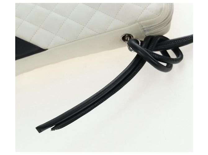 Borsa CHANEL COCO Mark Matelasse Cambon Line in pelle bianca CC Auth 194709M Bianco - vista 10