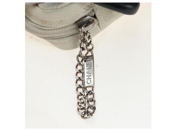 Borsa CHANEL COCO Mark Matelasse Cambon Line in pelle bianca CC Auth 194709M Bianco - vista 16