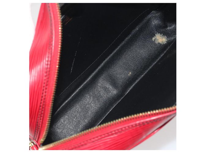 LOUIS VUITTON Epi Trocadero 27 Shoulder Bag Red M52317 LV Auth 195069A Rosso - vista 9