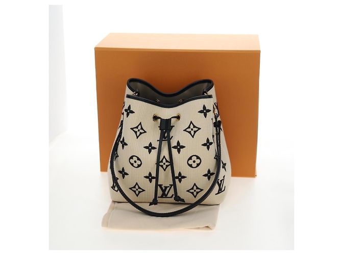 Néonoé Borsa LOUIS VUITTON Monogram By The Pool Neo Noe MM Canvas M23080 LV Auth 191956SM Beige - vista 12