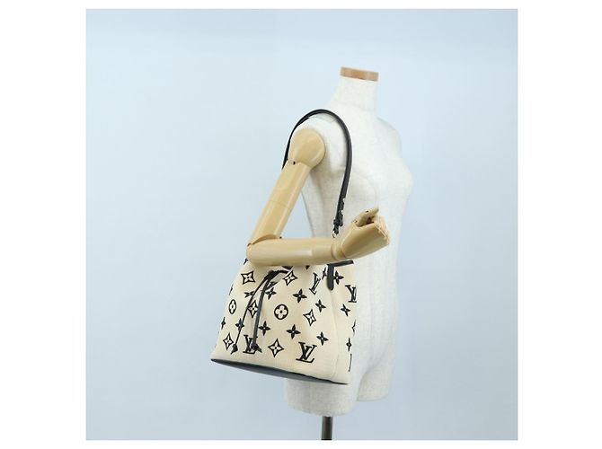 Néonoé Borsa LOUIS VUITTON Monogram By The Pool Neo Noe MM Canvas M23080 LV Auth 191956SM Beige - vista 23
