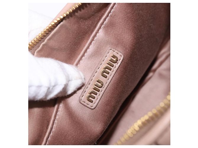 Borsa a tracolla Miu Miu Matelassé Wonder in pelle di agnello Pink Gold Auth 196075SAM Rosa D'oro - vista 18