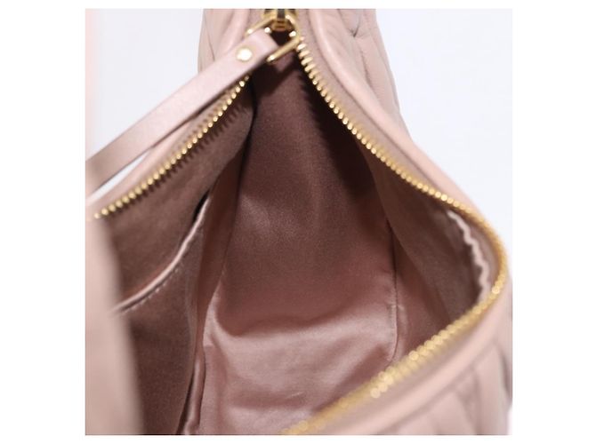 Borsa a tracolla Miu Miu Matelassé Wonder in pelle di agnello Pink Gold Auth 196075SAM Rosa D'oro - vista 19