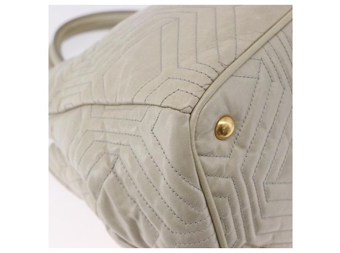 Borsa a mano Miu Miu Matelassé in pelle 2way Beige Gold Auth ka5616V D'oro - vista 17