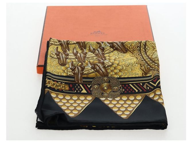 Hermès Foulard HERMES Carre 90 « L'OR DES CHEFS » Seta Nero Auth 195923M - vista 16