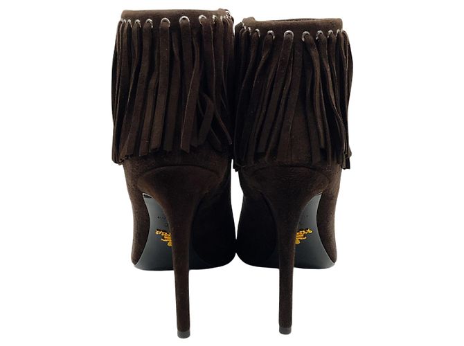 Stivaletti peep toe con frange in camoscio marrone scuro Prada - vista 5
