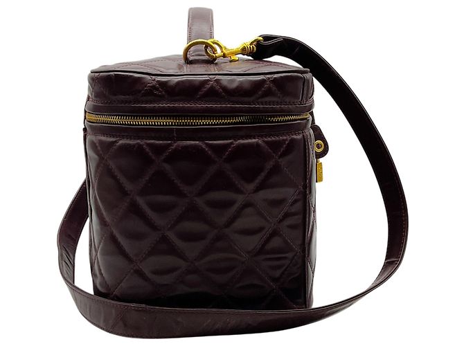 Chanel Burgundy Quilted Leather Vanity Case Red - view 2