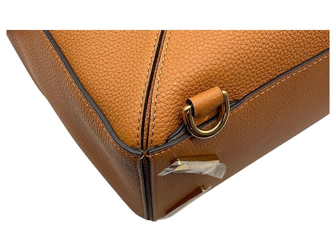 Borsa a spalla Puzzle Loewe in pelle di vitello grana Tan Cammello - vista 13