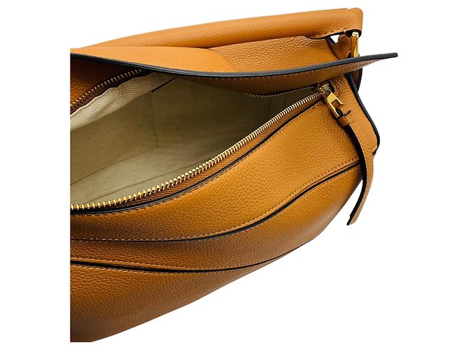 Borsa a spalla Puzzle Loewe in pelle di vitello grana Tan Cammello - vista 6