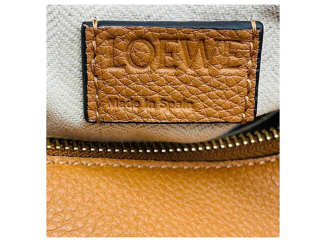 Borsa a spalla Puzzle Loewe in pelle di vitello grana Tan Cammello - vista 7