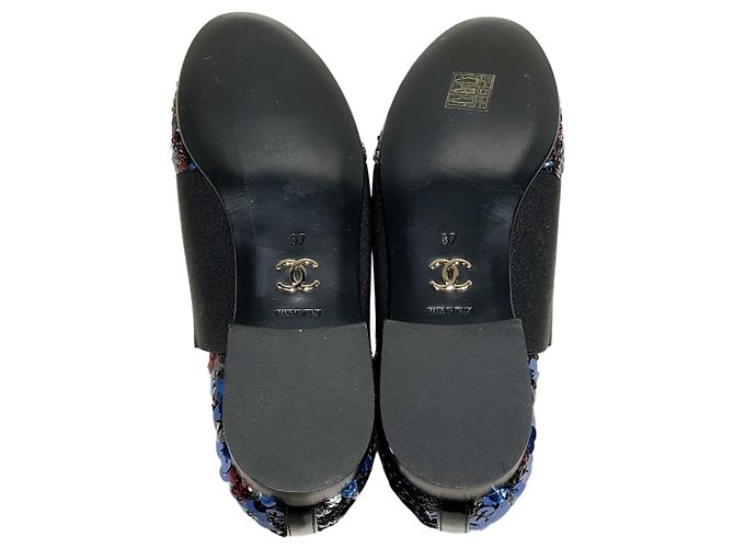Chanel schwarze elastische Spitzen-Schnürschuhe mit Pailletten - Ansicht 5