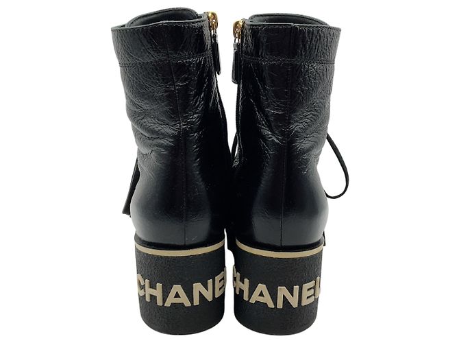Botas de combate con cordones de piel charolada arrugada negra Chanel Negro - vista 5