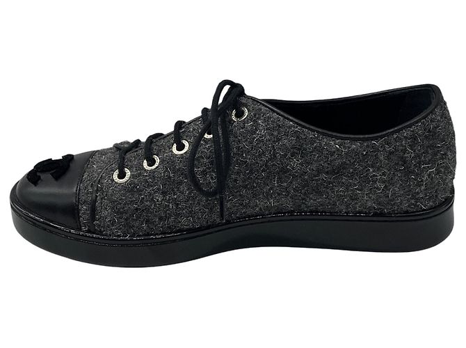 Sneakers basse Chanel Charcoal Grey / Black in tweed e pelle di agnello con logo CC e punta rinforzata Grigio - vista 3