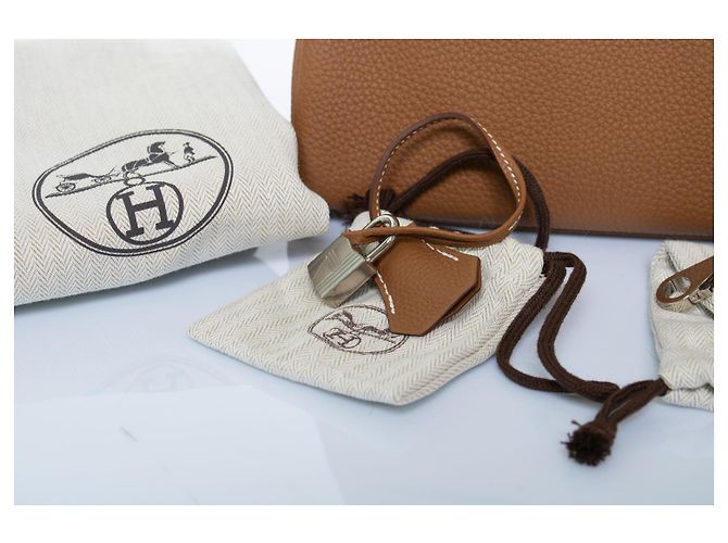 Hermès, borsa Kelly 28 retourné gold Marrone D'oro - vista 5