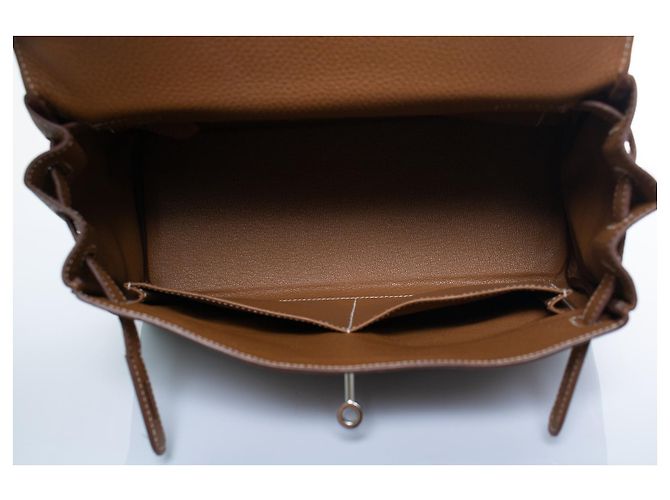 Hermès, borsa Kelly 28 retourné gold Marrone D'oro - vista 7