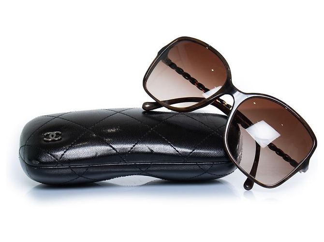 Chanel, gafas de sol cuadradas marrones con cadena Castaño - vista 3