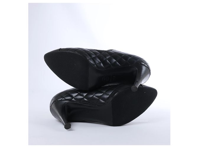 Timeless Décolleté Chanel Coco Mark Matelassé 36.5C G30981 Nero - vista 11