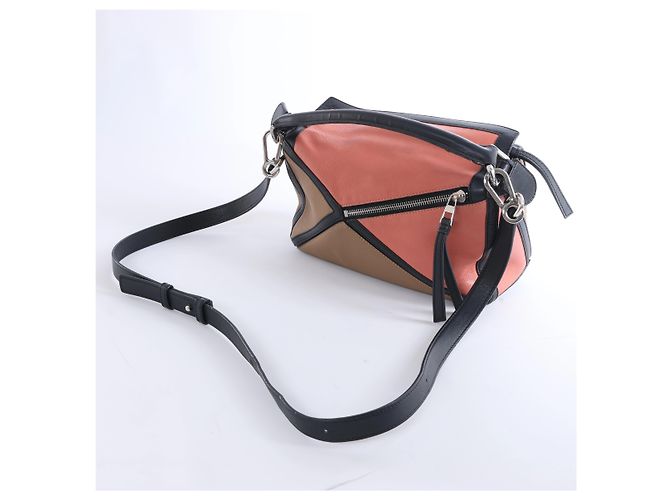 Bolso Loewe Puzzle Small de piel, bolso de mano 2 formas en negro x rosa - vista 4