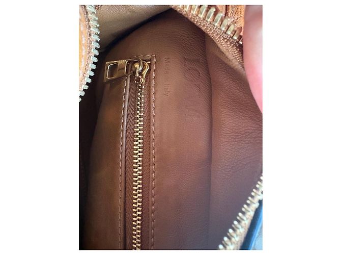 Borsa a mano Loewe Amazona 28 in pelle di struzzo Marrone Cammello - vista 11