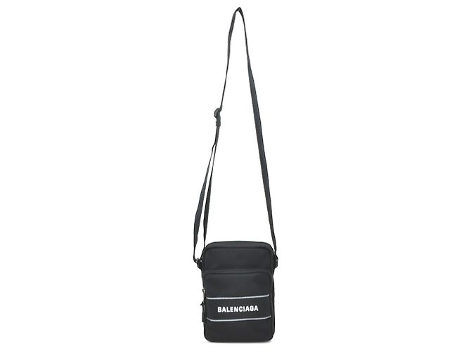 Borsa Messenger Balenciaga in Nylon Nero - vista 13