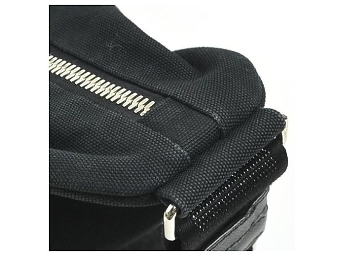 Borsa a tracolla Prada in tela nera Nero - vista 13