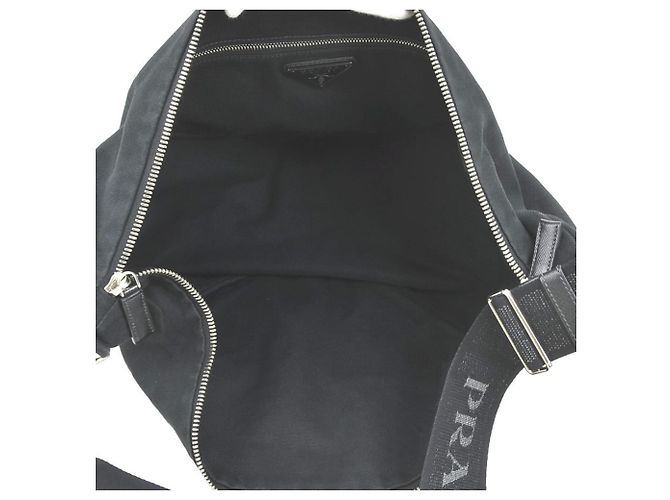 Borsa a tracolla Prada in tela nera Nero - vista 5