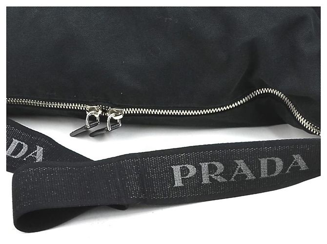 Borsa a tracolla Prada in tela nera Nero - vista 8