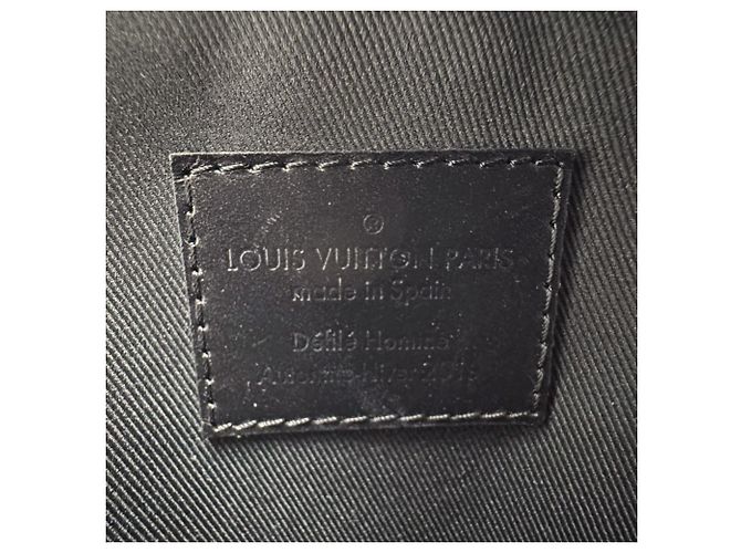 Borsa a tracolla Louis Vuitton Danube Messenger Nero - vista 12