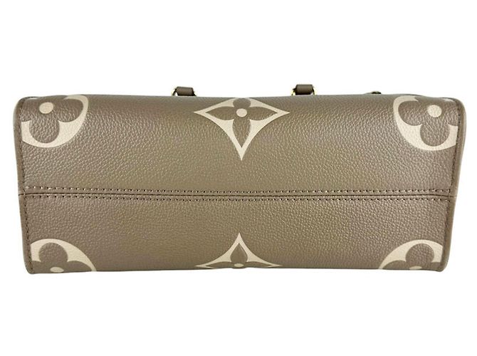 Borsa Louis Vuitton Monogram Empreinte OnTheGo PM Grigio - vista 4