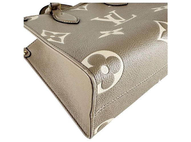 Borsa Louis Vuitton Monogram Empreinte OnTheGo PM Grigio - vista 9
