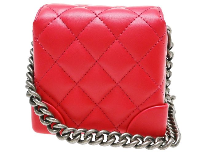 Chanel So Black Trendy CC Clutch com corrente em pele de cordeiro acolchoada Small Vermelho - vista 2