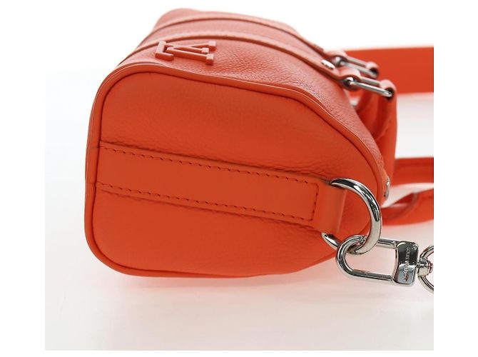 Louis Vuitton City Keepall Limited Edition Aerogram Leather Arancione - vista 4