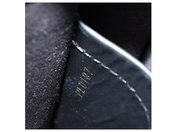 Clutch Louis Vuitton Louise in vernice Long Nero - vista 7