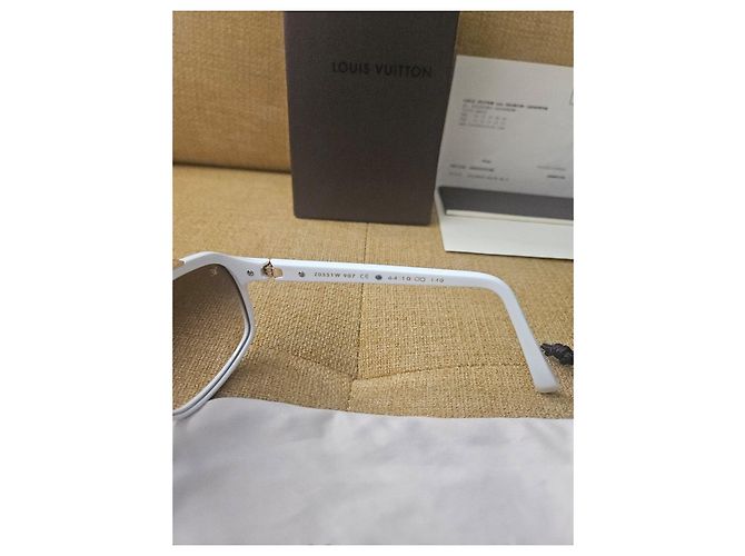 Occhiali da sole Louis Vuitton Attitude Aviator Bianco D'oro - vista 4