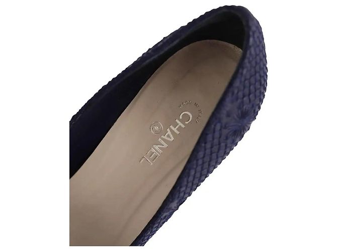 Chanel Navy blue heels - view 4